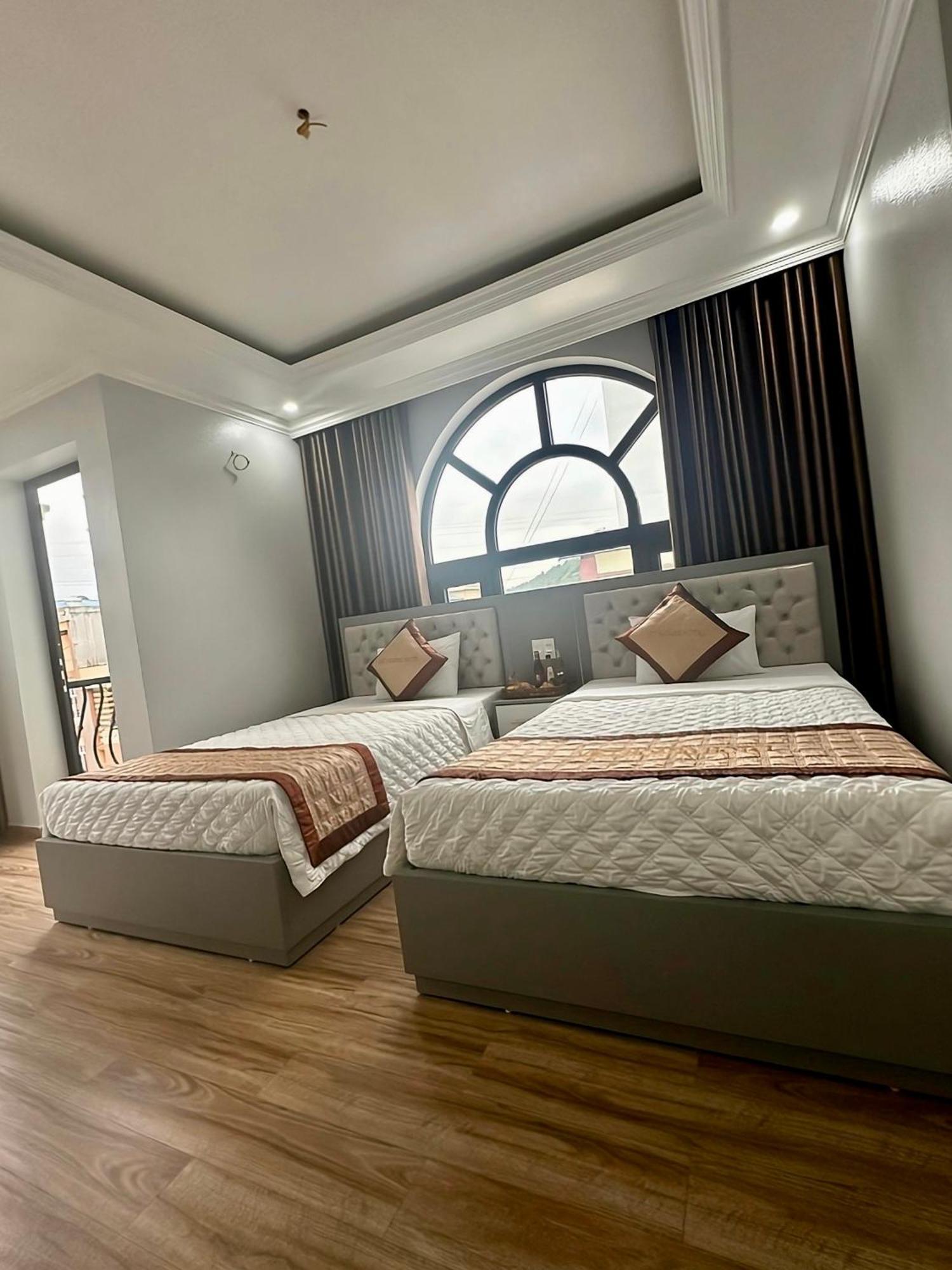 Viet Hoang Hotel Ha Long Dış mekan fotoğraf